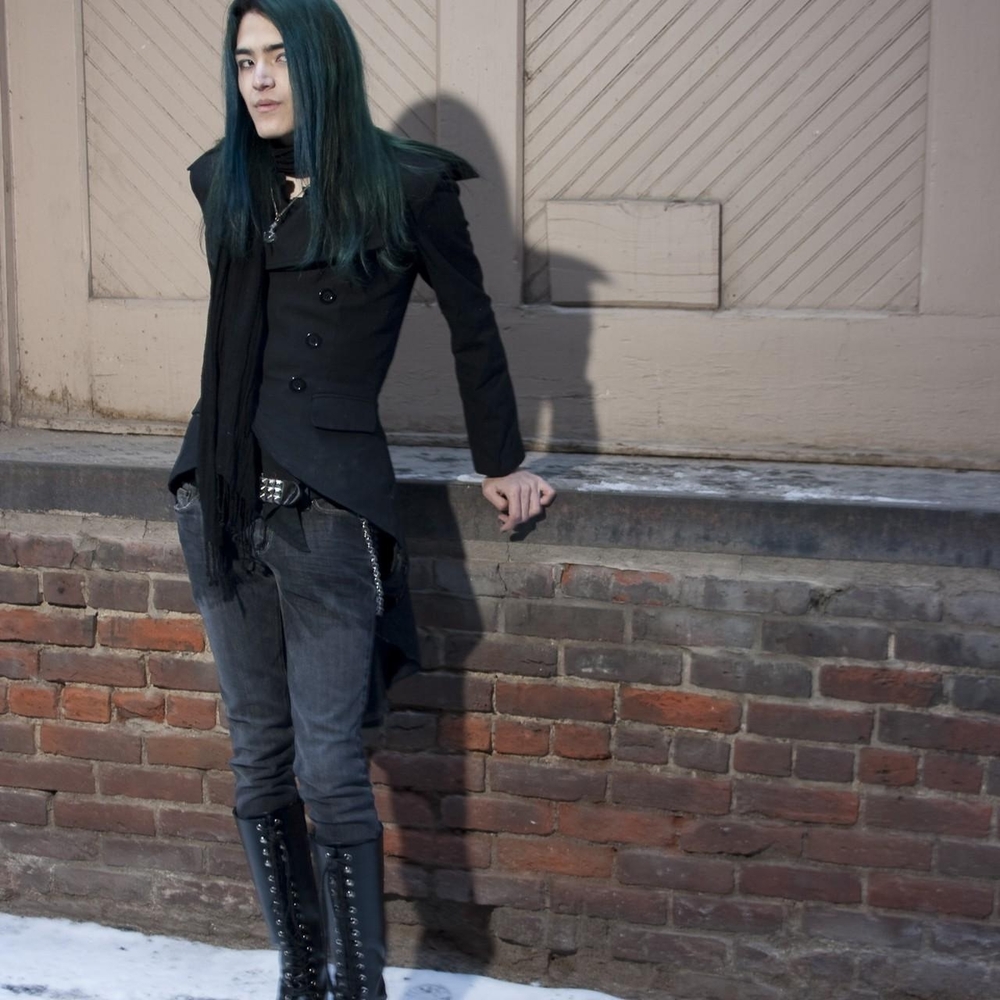 Black Gothic Trench Coat with Lace-Up Boots - Picture 4 of 7